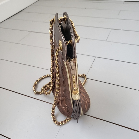 Chanel Made in France label quilted golden handbag - Picture 2 of 6